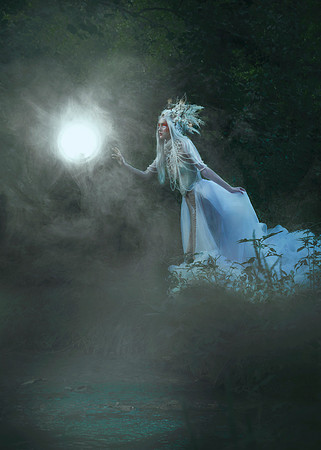 rvsd_DSC7504 Power of the moon-wolfinthewoods